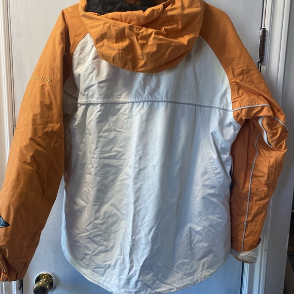 Columbia Winter Jacket - Picture 5 of 10